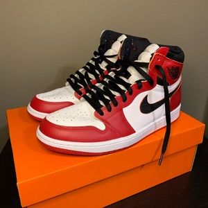 Nike Air Jordan 1 Chicago Lost & Found Custom Paint (High OG Heritage) Size 9.5